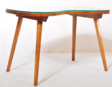 MID 20TH CENTURY LIGHT OAK KIDNEY SHAPED SIDE TABLE