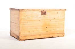 VINTAGE 20TH CENTURY PINE CHEST / TRUNK