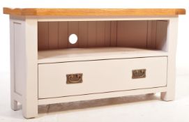 CONTEMPORARY OAK FURNITURE LAND TV STAND