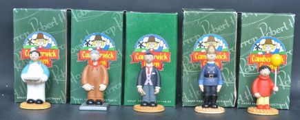 CAMBERWICK GREEN – ROBERT HARROP – X5 FIGURINES / STATUES