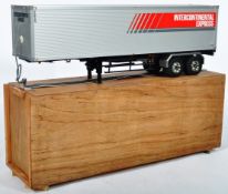 TAMIYA 1/14 SCALE RC ' INTERCONTINENTAL EXPRESS ' BOX TRAILER