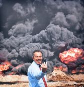 KENNARDPHILLIPPS (B.1949 & 1972) - PHOTO OP,