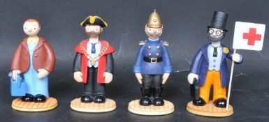 CAMBERWICK GREEN – ROBERT HARROP – X4 FIGURINES / STATUES