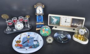 ASSORTMENT OF VINTAGE RETRO NOVELTY CLOCKS