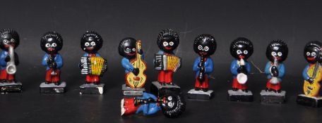 1960S ROBERTSON GOLLY JAM PLASTER BAND FIGURES