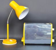 COLLECTION OF RETRO VINTAGE 20TH CENTURY CURIOS