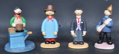 CAMBERWICK GREEN – ROBERT HARROP – X4 FIGURINES / STATUES