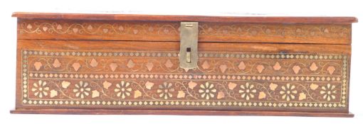 A 20TH CENTURY DECRATIVE INDIAN TRINKET BOX