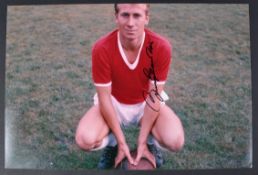 BOBBY CHARLTON - ENGLAND FOOTBALLER - AUTOGRAPH