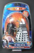 DOCTOR WHO - CHARACTER OPTIONS - THIRD DOCTOR FIGURE