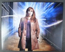 DOCTOR WHO - CATHERINE TATE (DONNA) - SIGNED 8X10