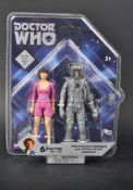 DOCTOR WHO - UT TOYS - PERI & CYBERMAN FIGURE