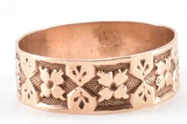 VICTORIAN GOLD FLORAL BAND RING