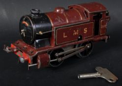 VINTAGE HORNBY O GAUGE TINPLATE CLOCKWORK LOCOMOTIVE