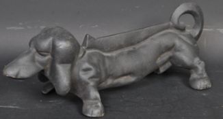 VINTAGE CAST METAL DACHSHUND DOG BOOT SCRAPE