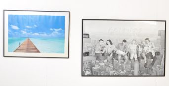 RETRO VINTAGE 20TH CENTURY FRAMED FRIENDS PRINT