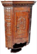 18TH CENTURY GEORGE III CARVED OAK HANGING CORNER CUPBOARD