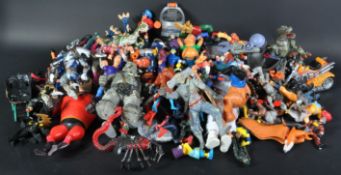 LARGE COLLECTION OF ASSORTED RETRO PLAYSET ACTION FIGURES