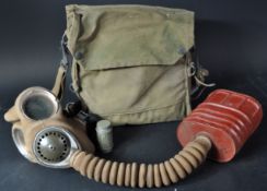 ORIGINAL WWII SECOND WORLD WAR 1940 SERVICE RESPIRATOR GAS MASK