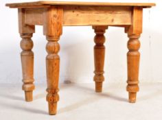 VINTAGE PINE FARMHOUSE STYLE KITCHEN DINING TABLE