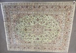 A 20TH CENTURY ISLAMIC PERSIAN KASHAN CARPET RUG