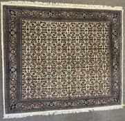 20TH CENTURY INDIAN ORIENTAL HARIKI CARPET