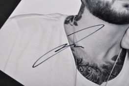 JAMES ARTHUR - SINGER - AUTOGRAPHED 8X10