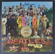 THE BEATLES - PAUL MCCARTNEY - SGT PEPPER - SIGNED LP ALBUM
