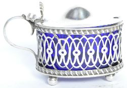 VICTORIAN ANTIQUE SILVER TABLE CONDIMENT