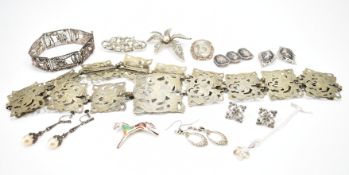 COLLECTION OF VINTAGE SILVER & WHITE METAL JEWELLERY