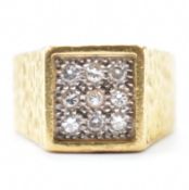HALLMARKED 18CT GOLD & DIAMOND CLUSTER RING