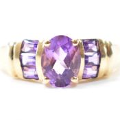 HALLMARKED 9CT GOLD & AMETHYST 3 STONE RING