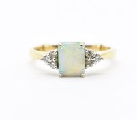 HALLMARKED 18CT GOLD OPAL & DIAMOND RING