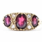 9CT GOLD & GARNET THREE STONE RING