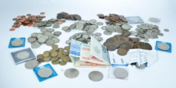ASSORTMENT OF BRITISH COINAGE TO INCLUDE CROWNS
