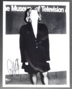 GILLIAN ANDERSON - THE X FILES - AUTOGRAPHED 8X10