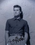 TONY CURTIS (1925-2010) - AUTOGRAPHED 8X10