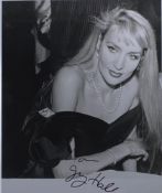JERRY HALL - AMERICAN MODEL - AUTOGRAPHED 8X10