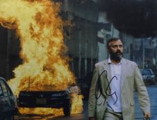 GEORGE CLOONEY - AMERICAN ACTOR - AUTOGRAPHED 8X10