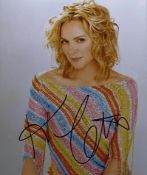 KIM CATTRALL - SEX AND THE CITY - AUTOGRAPHED 8X10