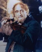 RON MOODY (1924-2015) - OLIVER (1964) - AUTOGRAPHED 8X10