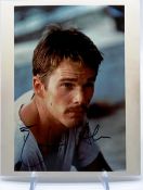 ETHAN HAWKE - AMERICAN ACTOR - SIGNED 8X10