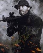 RANDY COUTURE - THE EXPENDABLES - AUTOGRAPHED 8X10