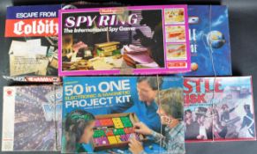 COLLECTION OF VINTAGE TABLETOP BOARD GAMES