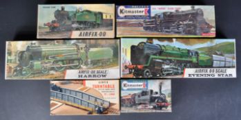 COLLECTION OF VINTAGE AIRFIX 00 GAUGE MODEL RAILWAY MODEL KITS