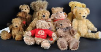 COLLECTION OF VINTAGE SOFT TOY TEDDY BEARS
