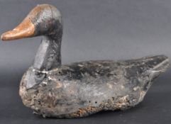 EARLY 20TH CENTURY FOLK ART CARVED WOOD DECOY DUCK
