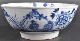 18TH CENTURY ENGLISH BRISTOL DELFT BOWL