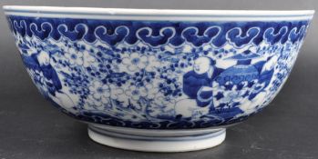 19TH CENTURY CHINESE KANGXI MARK BLUE & WHITE BOWL