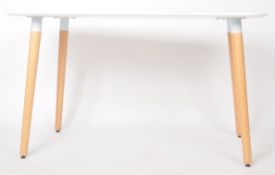 CONTEMPORARY SCANDINAVIAN INFLUENCED DINING TABLE